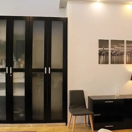 Center Apartments-tomy Lägenhet